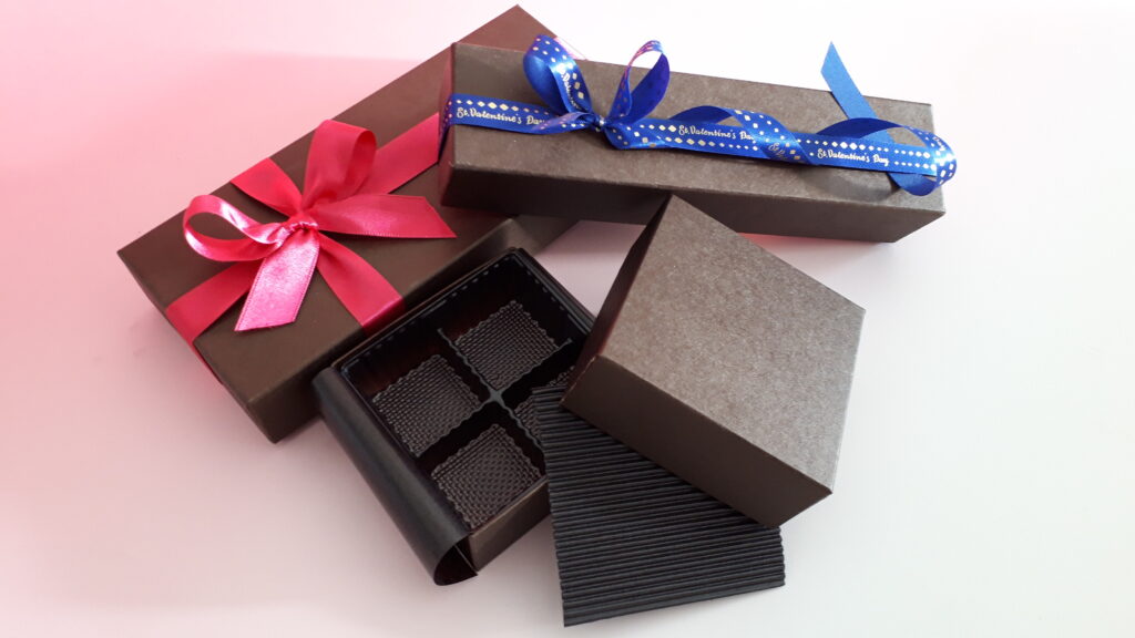 普段使いもできるチョコレート箱のご紹介